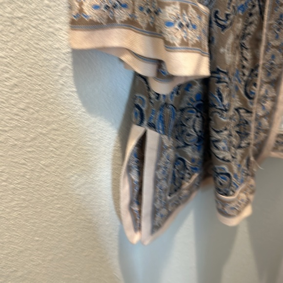 Beautiful Cardigan 1x - Picture 4 of 5